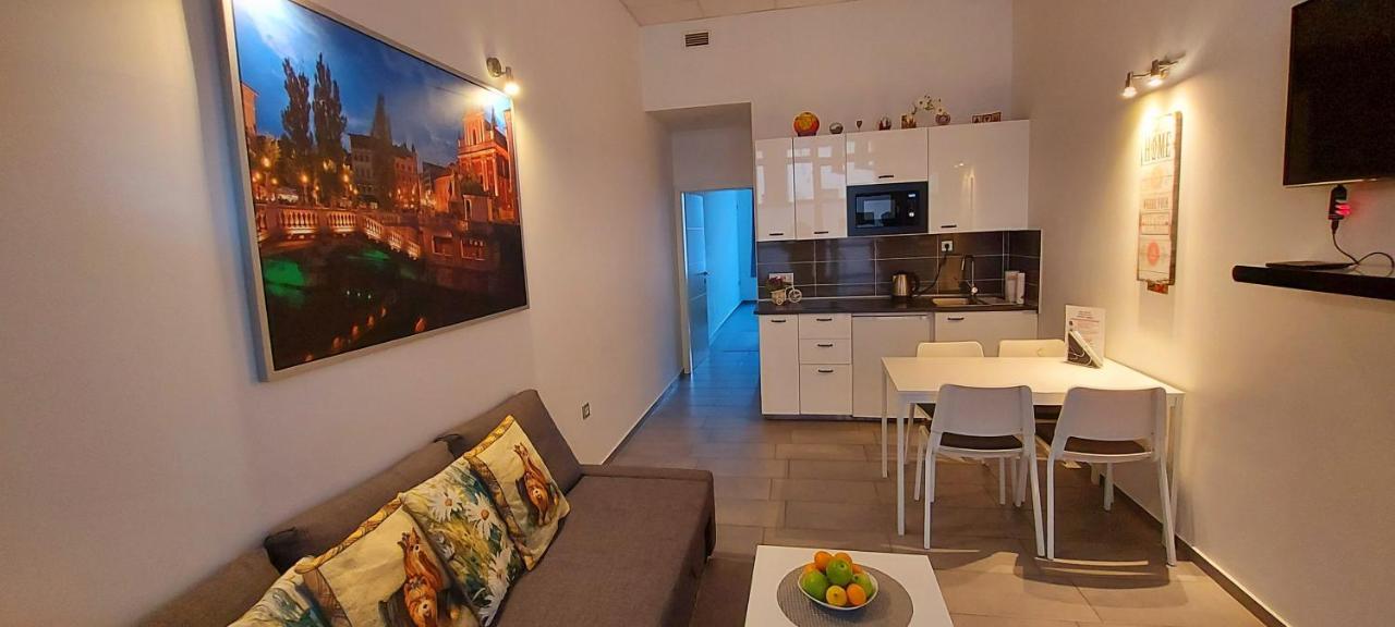 Viktor Lägenhet Ljubljana Exteriör bild